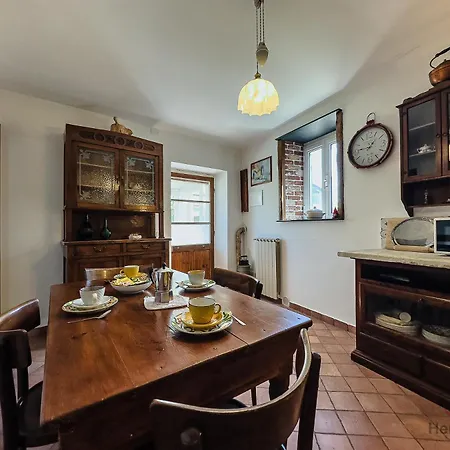 Private Garden Retreat - Free Park - 900m * Albissola Marina
